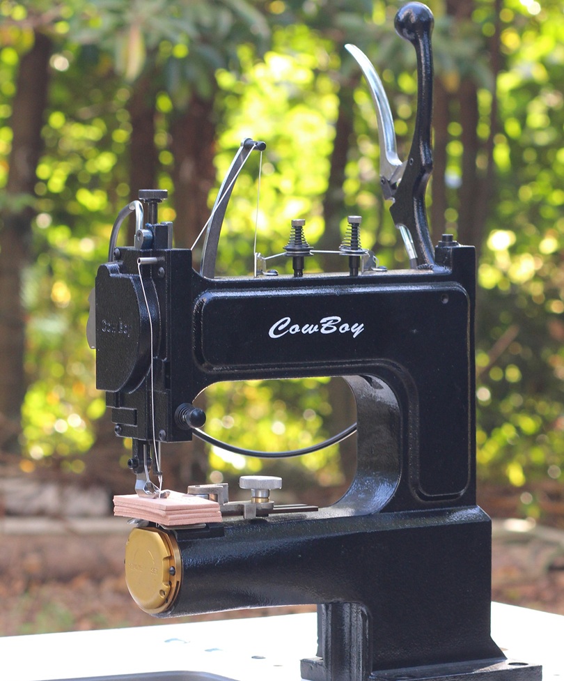 OUTLAW hand stitcher leather sewing machine