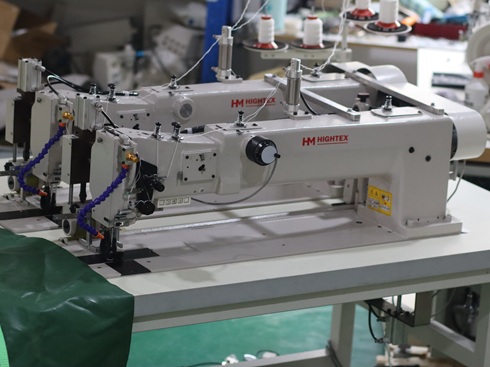 4 Needle Heavy Duty Compound Feed Lockstitch Machine